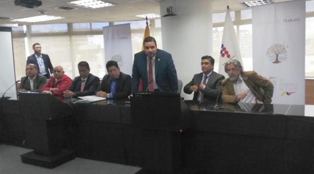 MIN. TRABAJO